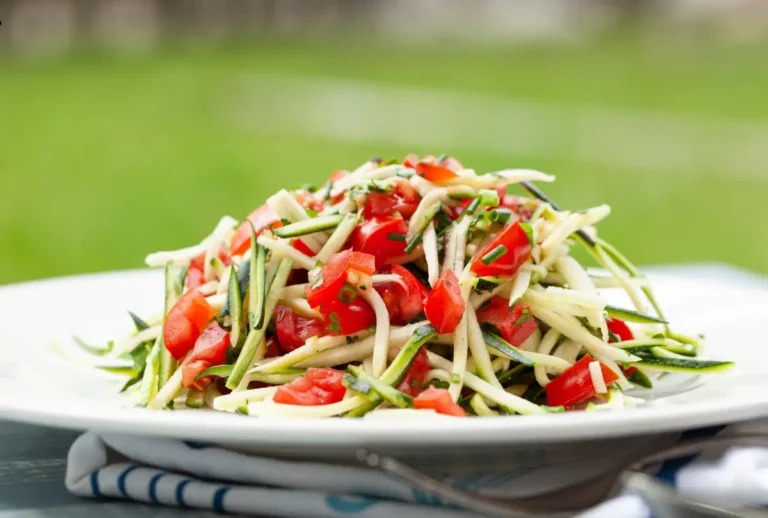 salade de courgettes aux tomates cerises