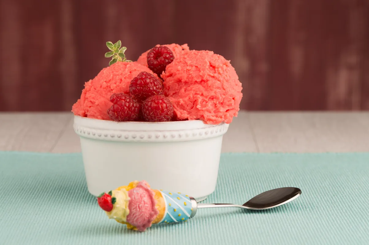 sorbet aux framboises artisanal