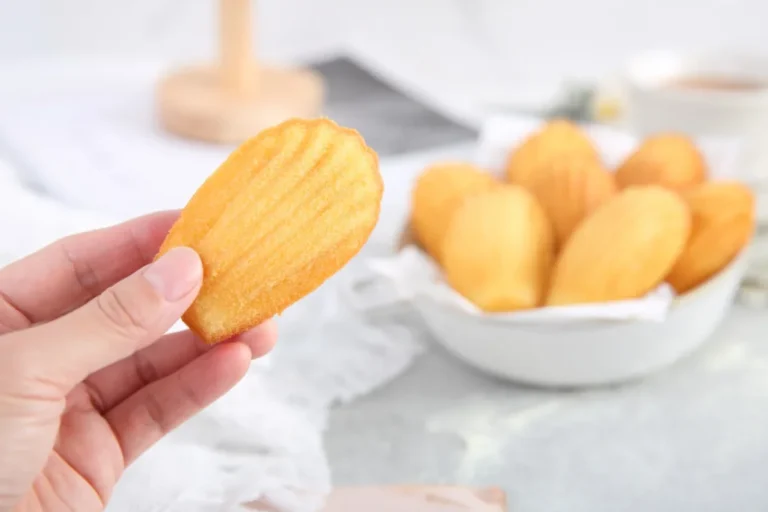 Madeleines moelleuses au beurre