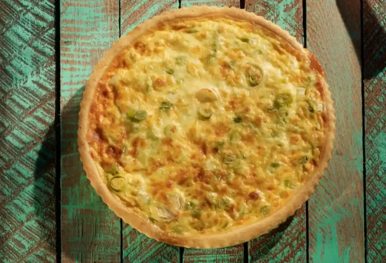 Tarte aux poireaux fondante et croustillante