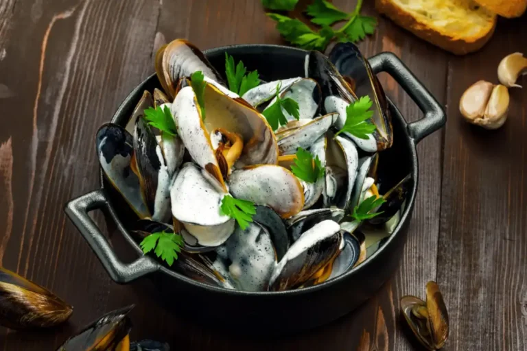 Moules à la crème onctueuses